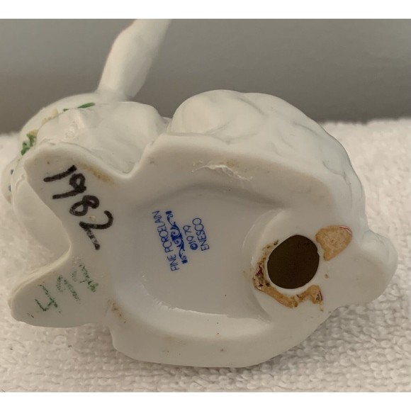 Porcelain White Rabbit 1979 Enesco Flower Neckband 3 1/2” Vintage Read Desc - Picture 6 of 6